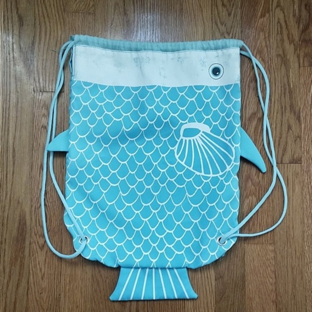 H&M blue fish fishy backpack bag tote swim kids Camp summer string bag